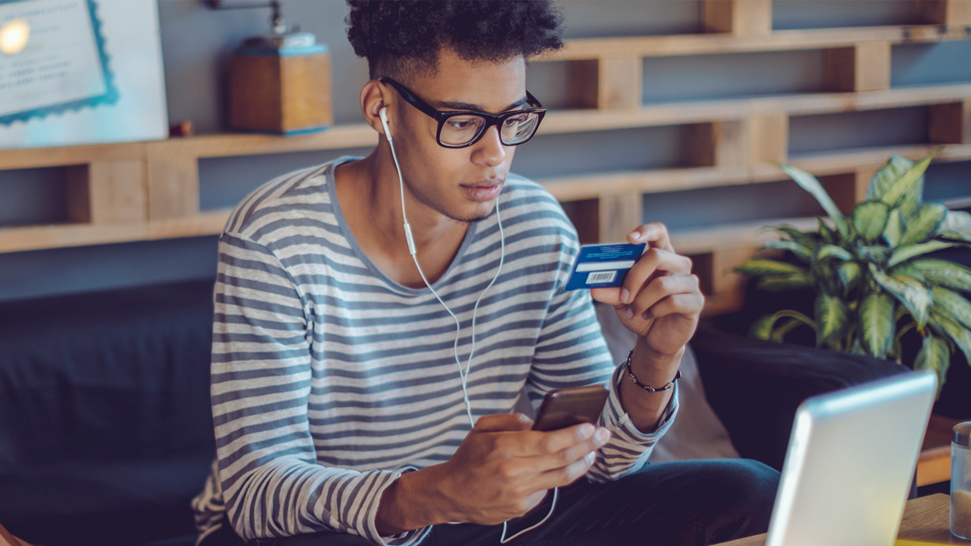 What is a balance transfer credit card?